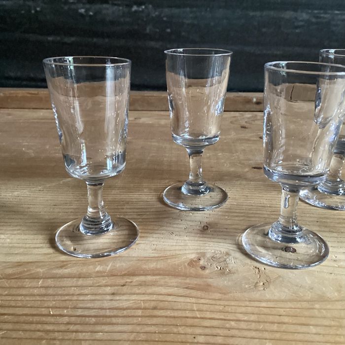 6 verres à liqueur sur pied - photo numéro 2