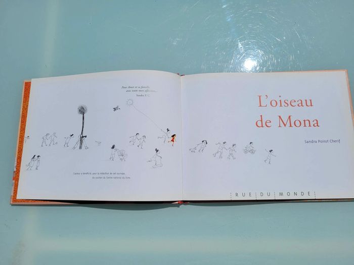 Très beau livre L'oiseau 🦅 de Mona, éditions Rue du Monde - photo numéro 3