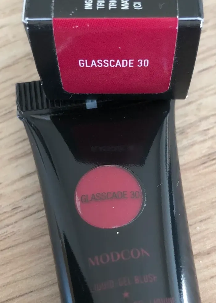 Blush liquide ModCon - KVD - photo numéro 4
