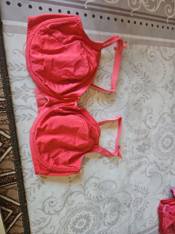 Soutien gorge - photo numéro 3