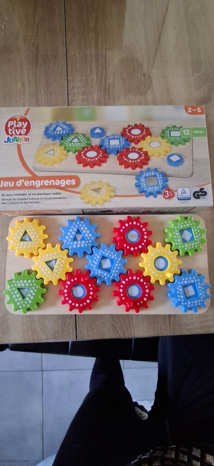 Jeu d'engrenage enfant en bois