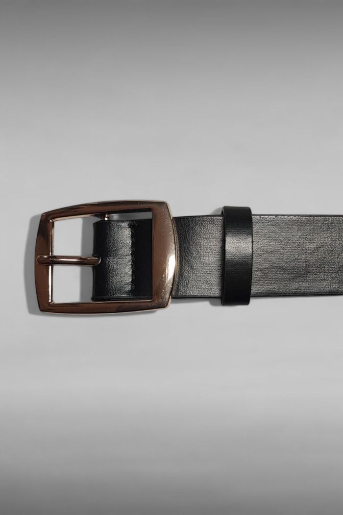 Ceinture cuir noir Boucle acier dorée 117CM - photo numéro 2