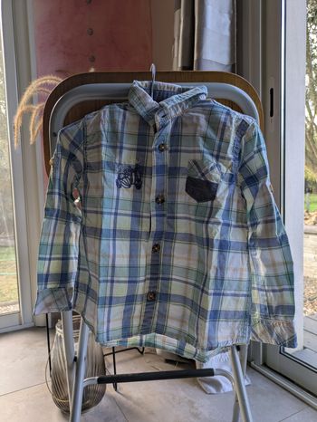Chemise à carreaux