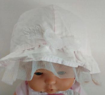 Chapeau rose clair avec tulle blanc taille 47cm