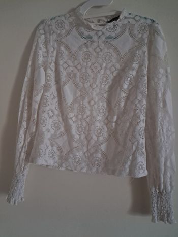 Blouse dentelles