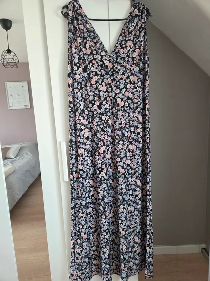 Robe longue cache coeur motifs fleurs