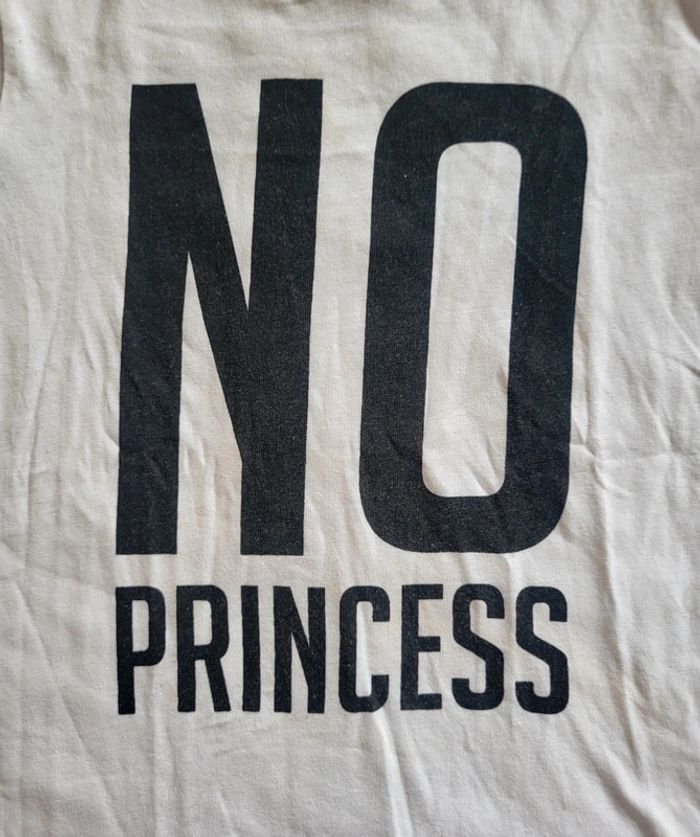 Tee shirt no princess 5/6 ans - photo numéro 2