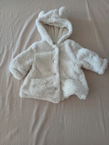 Manteau fourrure 3 mois
