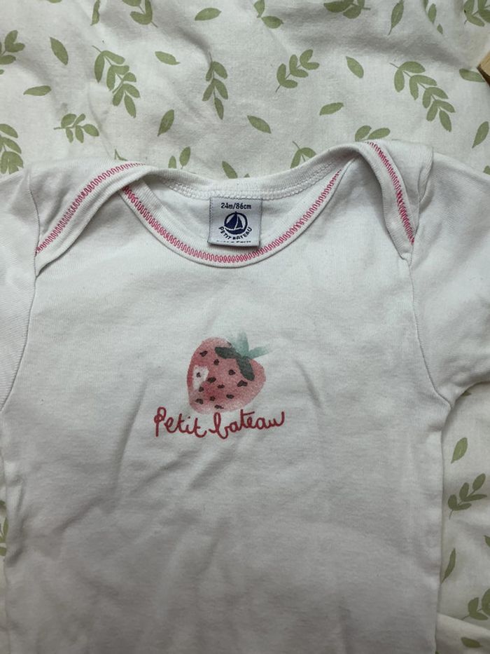 body manches courtes blanc dessin fraise devant 24 mois petit bateau - photo numéro 5