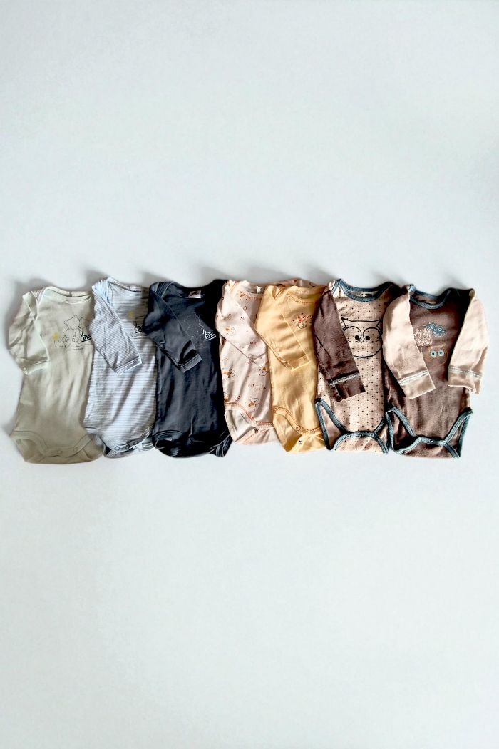 Lot bodies bébé 3 mois - photo numéro 4