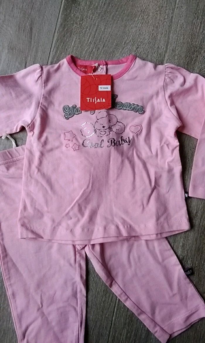 Pyjama (1 an) - NEUF - photo numéro 2