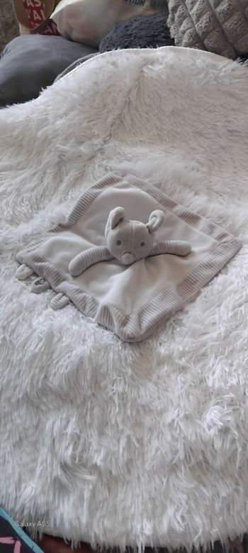 Doudou souris carré plat blanc et rayés- obaibi