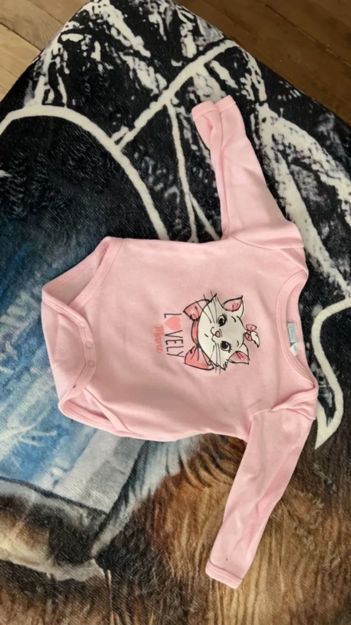 Body Disney baby taille 6 mois