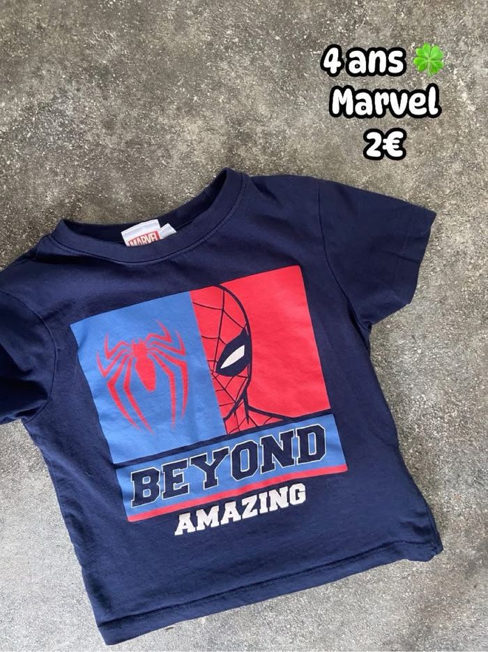 T-shirt 🍀 4 ans 🍀 Marvel