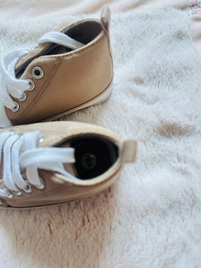 Lot chaussures garçon 6/9 mois - photo numéro 6