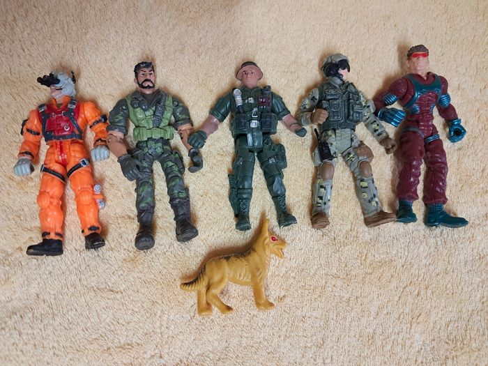 Lot de figurines soldats