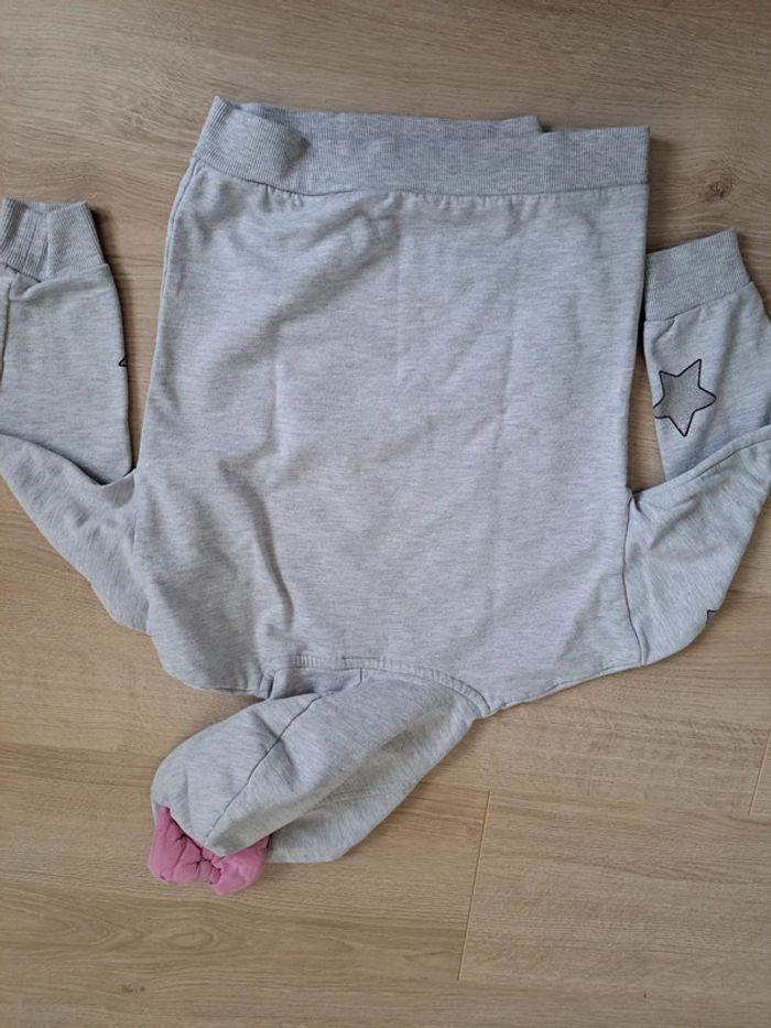 Sweat 7/8 ans - photo numéro 4