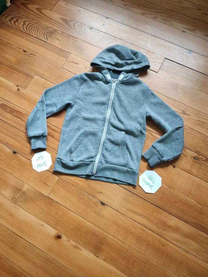 Gilet sweat à capuche