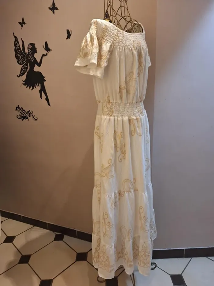 Robe longue blanche & broderies beige - Jus de pom - photo numéro 4
