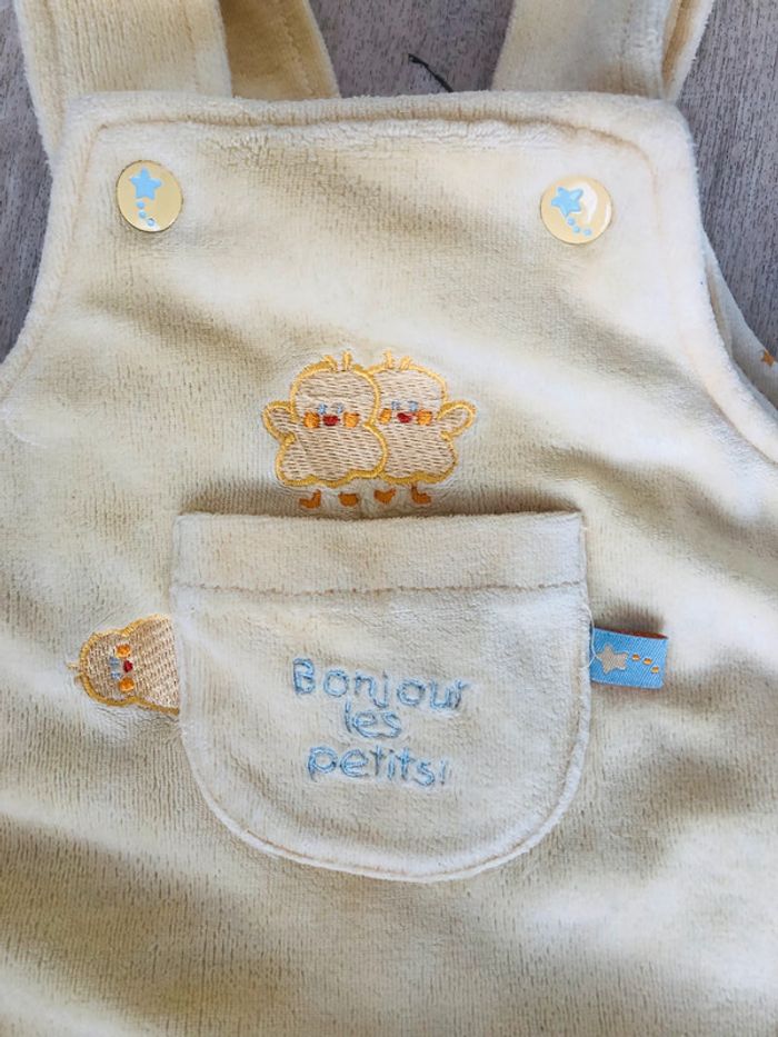 Salopette jaune et tee-shirt fille - photo numéro 8