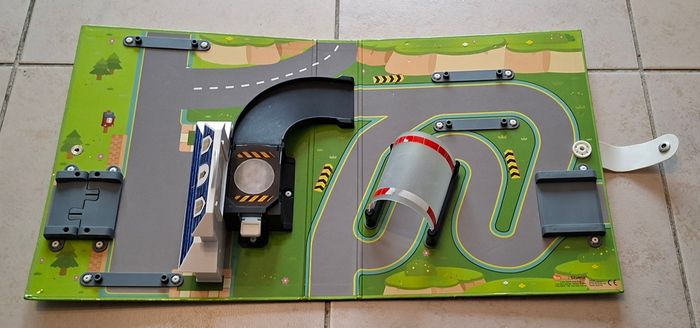 Aire de jeu 3D Vroom Ville quartier général Robocar Poli - photo numéro 4
