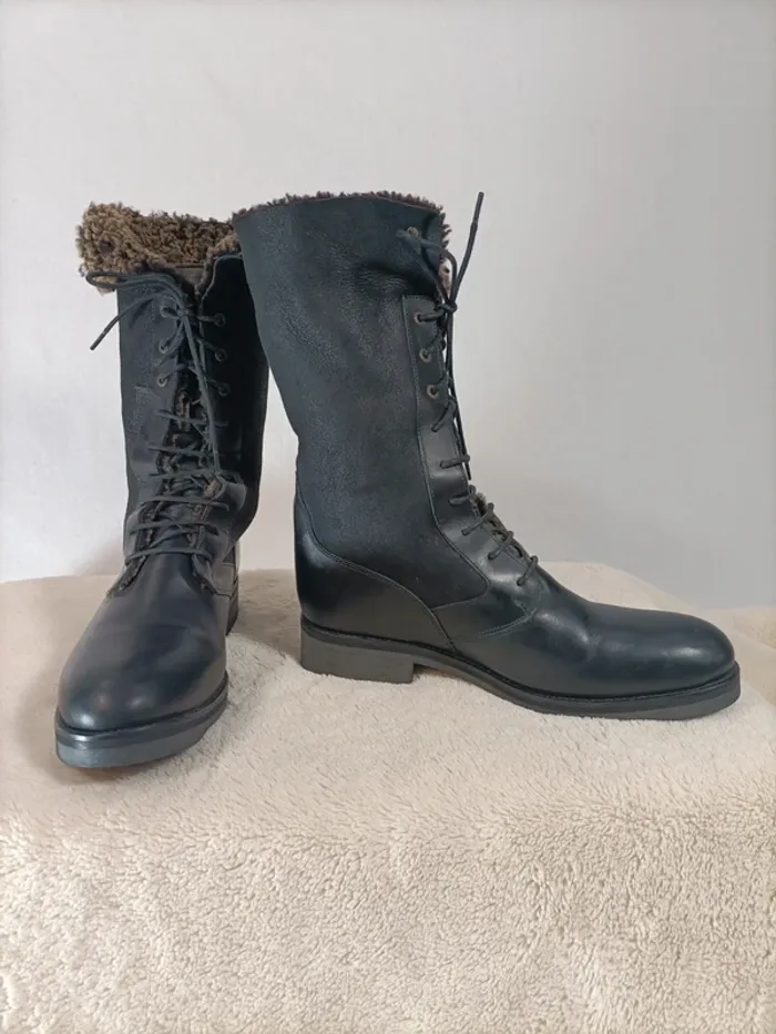 Bottes noir en cuir fourré - Aigle T 39