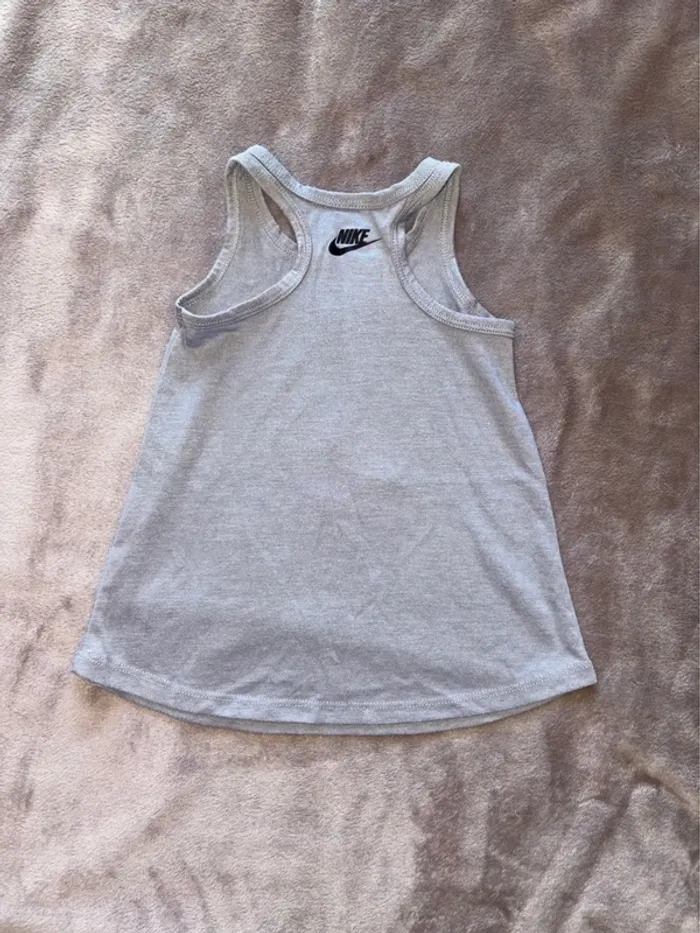 Débardeur Nike fille taille 12 mois gris en très bon état - photo numéro 5