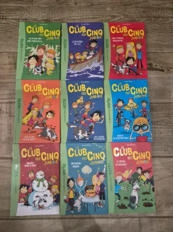 Lot de 9 livres Le club des cinq junior
