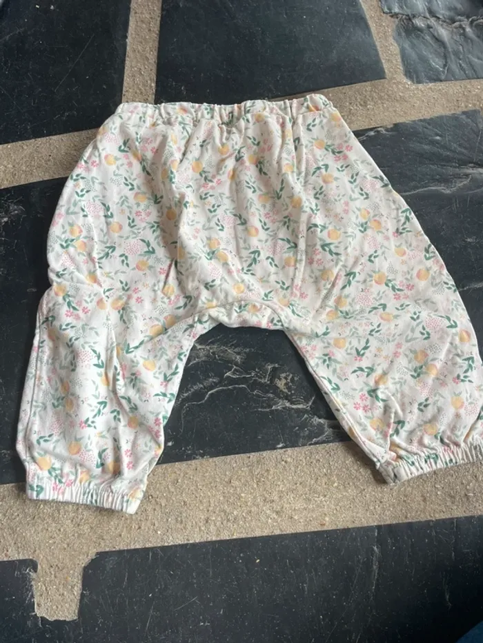Pantalon large 9 mois - photo numéro 2