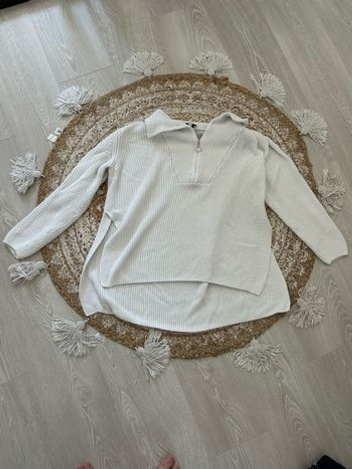 Pull blanc avec zip grossesse