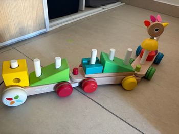 Train en bois