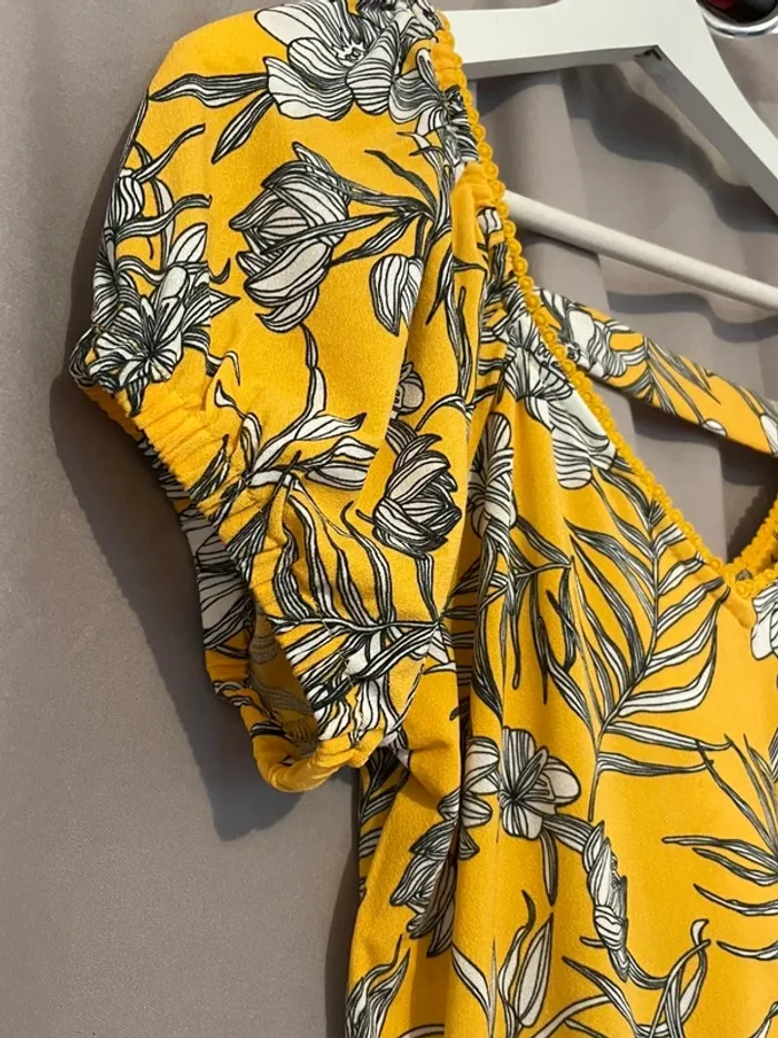 Robe fleurie jaune - photo numéro 3