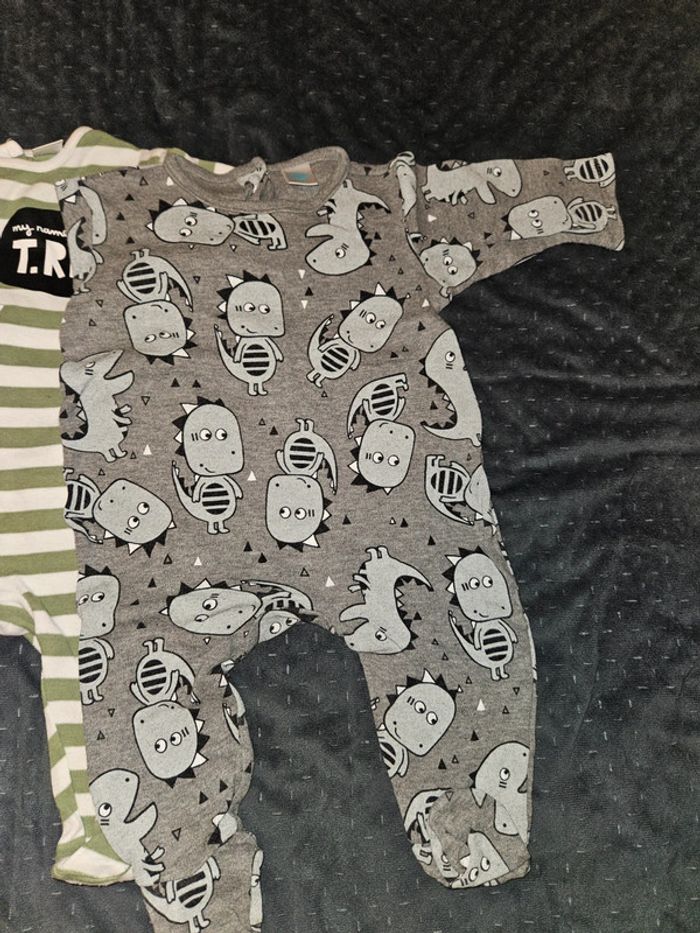 Lot 3 pyjamas - photo numéro 3