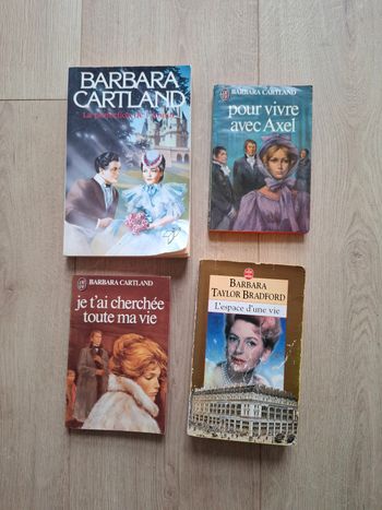 Lot de 4 romans de Barbara Cartland en bon état