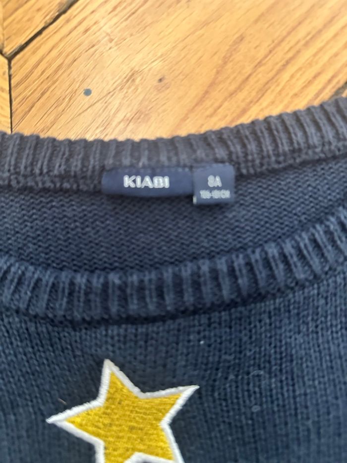 Pull Kiabi de Noël taille 8 an - photo numéro 2