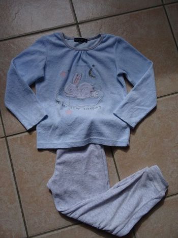 pyjama velours motif lapin
