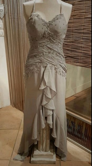 Robe de cérémonie taille 38