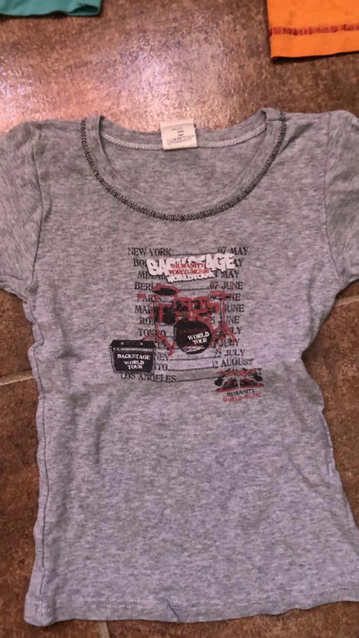 Lot tee-shirts 👕 3A (8 pièces) - photo numéro 7