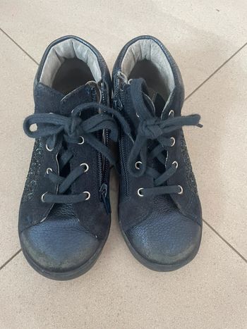 Chaussures taille 27