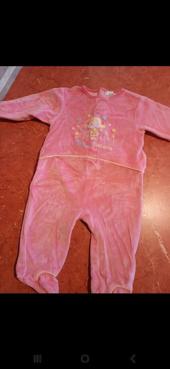 Pyjama bébé taille 6 mois