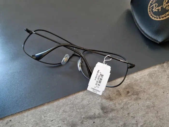Monture lunettes Ray-Ban noire avec étui - photo numéro 6