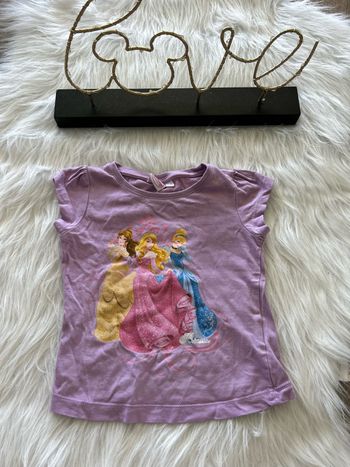 Tee shirt manches courtes princesses Disney taille 3 ans