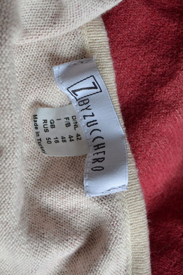 Gilet rouge aspect délavé. Z by Zucchero Taille 44, 47cm aux aisselles. - photo numéro 4