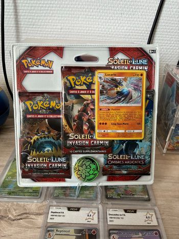 Tripack Invasion Carmin Lucario 