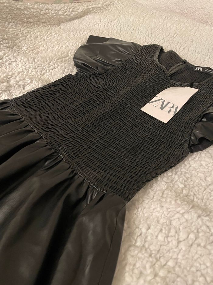 Robe Zara neuve - photo numéro 2