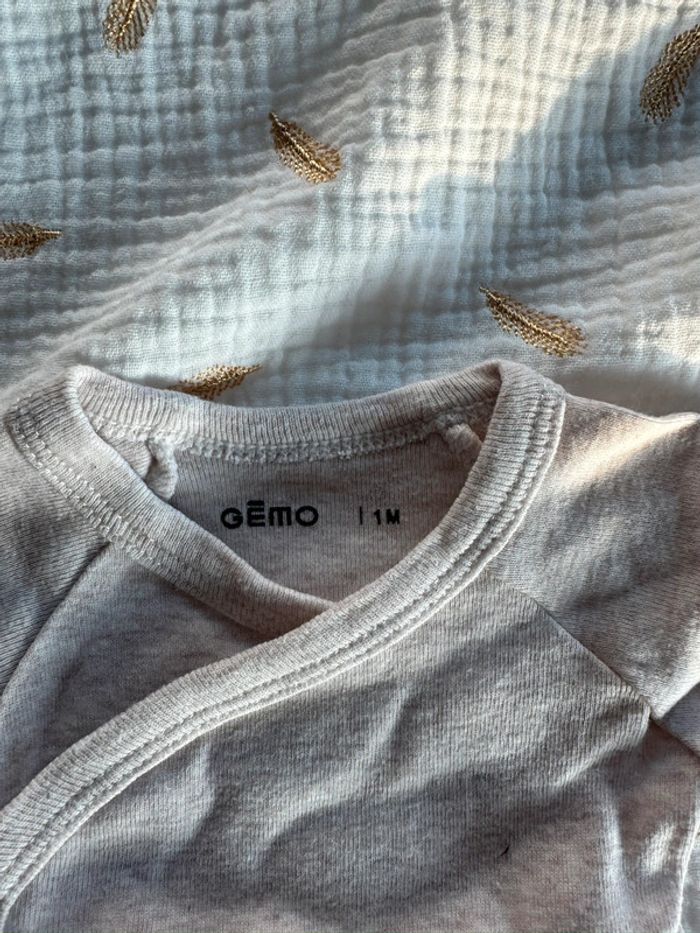 Body beige 1 mois - photo numéro 3