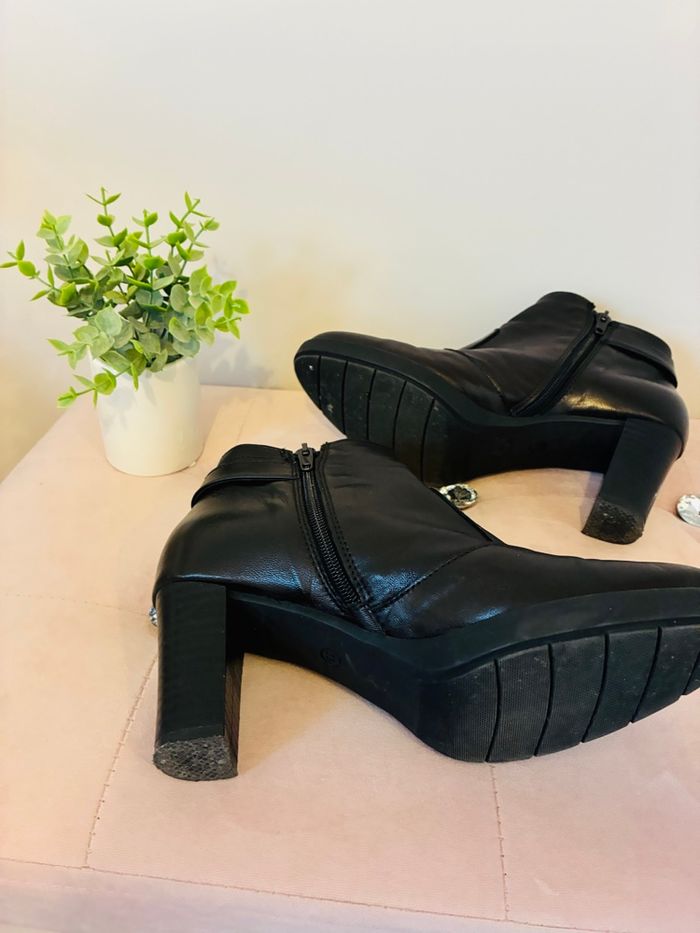 Bottines femme noir marque Salamander pointure 38 en très bon état - photo numéro 4