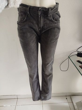 #kytie42homme. Jeans slim taille 42/44(33/34)