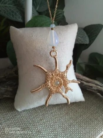 Collier coquillage pierre de sélénite et connecteur en opaline et aigue marine