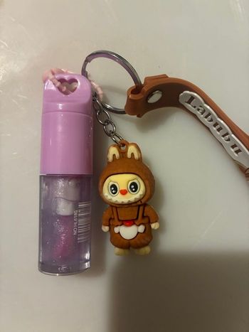 Porte clé gloss labubu 